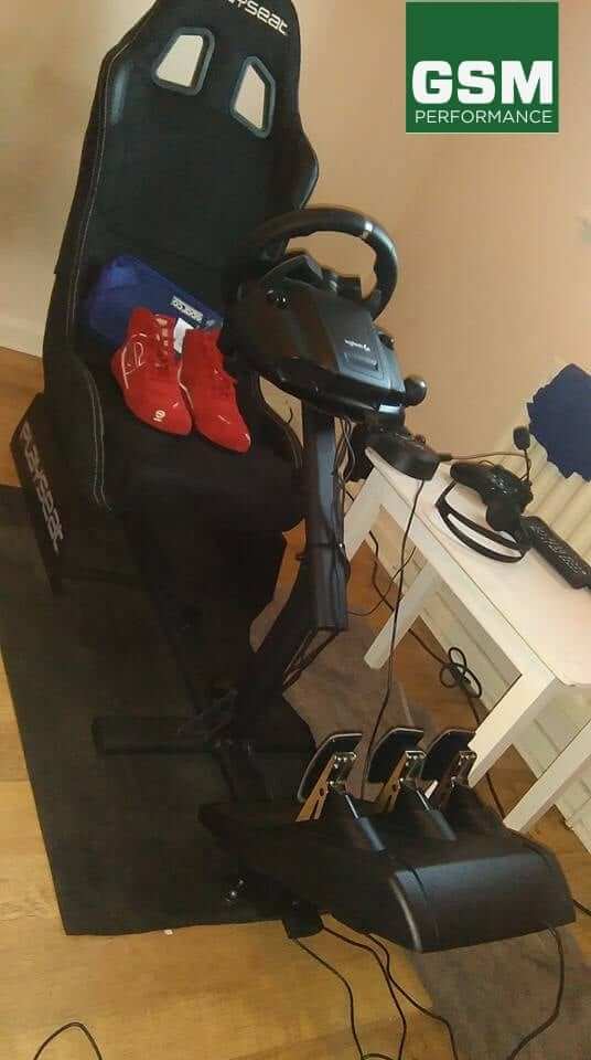 Ricky Spratt Playseat simulator 1